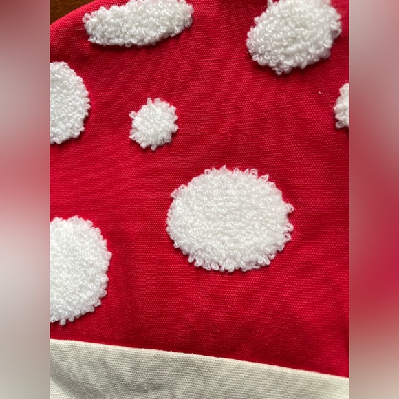 3 Piece Mushroom Decor Beaded Garland, Pot Holder and Wood Stand - Picture 6 of 12